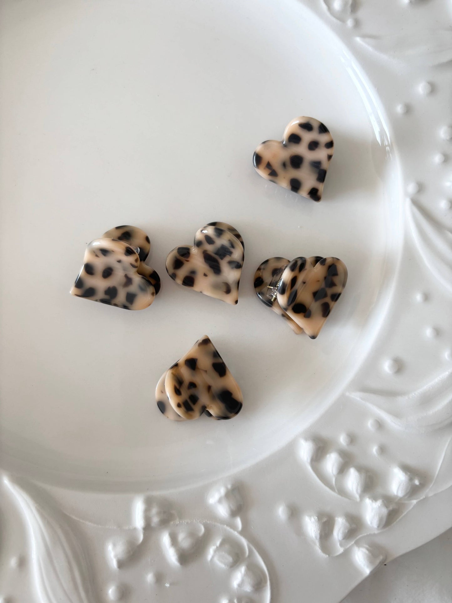 Heart Shape Acetate Hair Clip (DOLCE-3): Cookie Dough