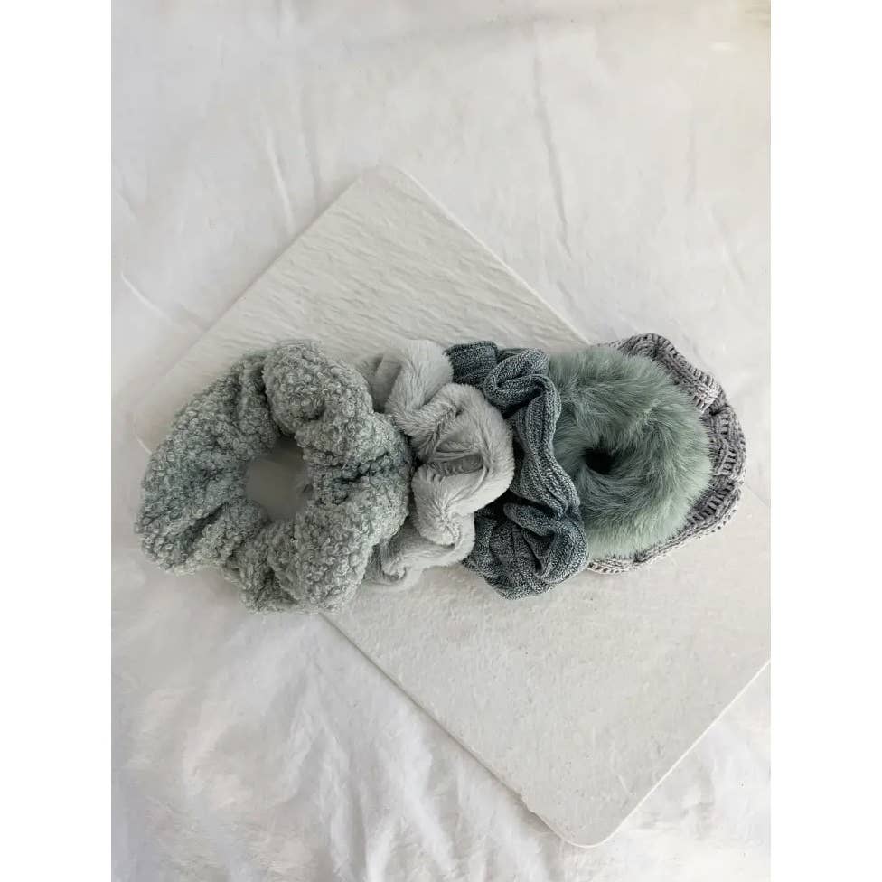 VELVET SOFT SCRUNCHIES SET - GABI: MAUVE, ONE SIZE