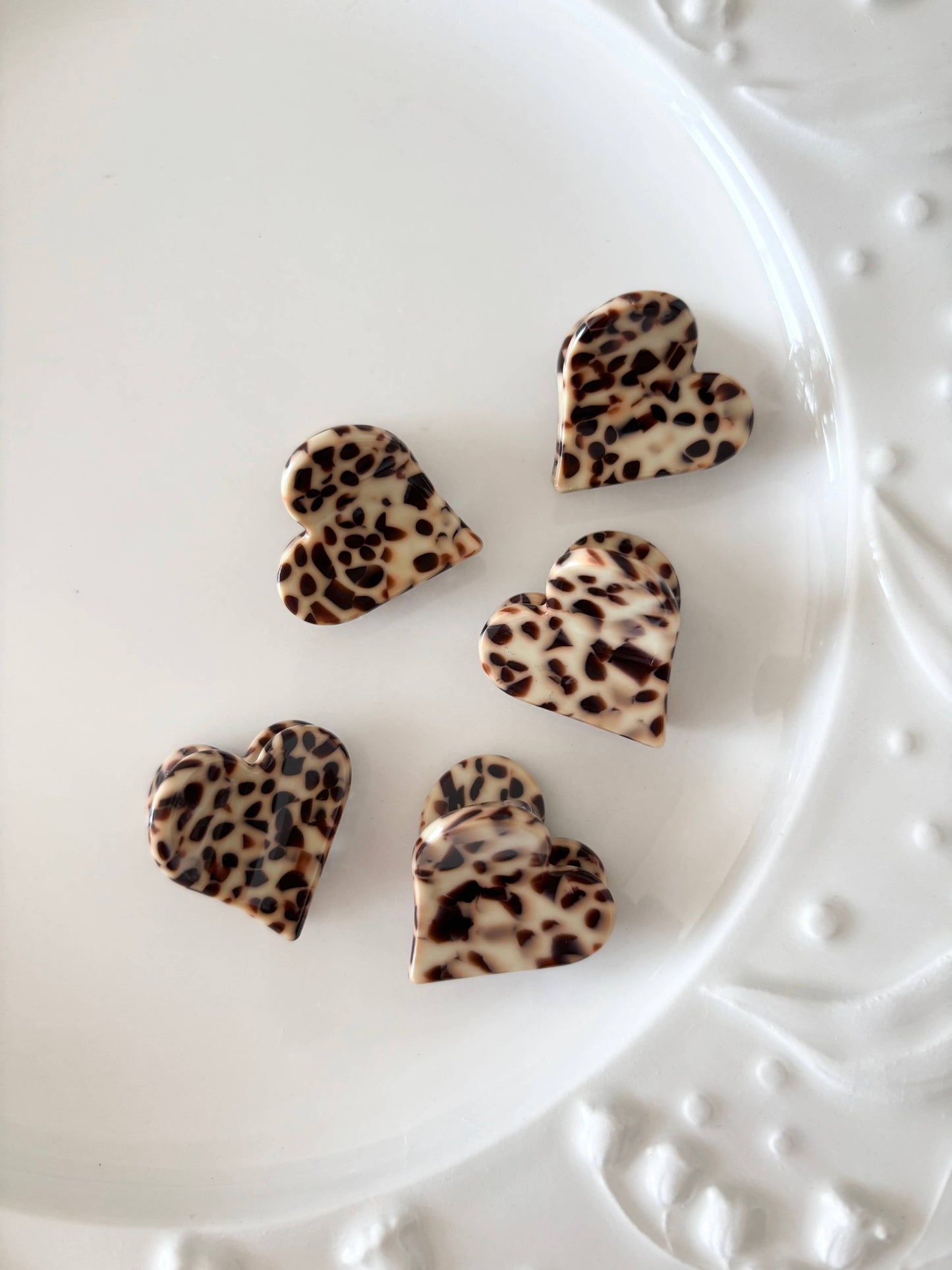 Heart Shape Acetate Hair Clip (DOLCE-3): Cookie Dough