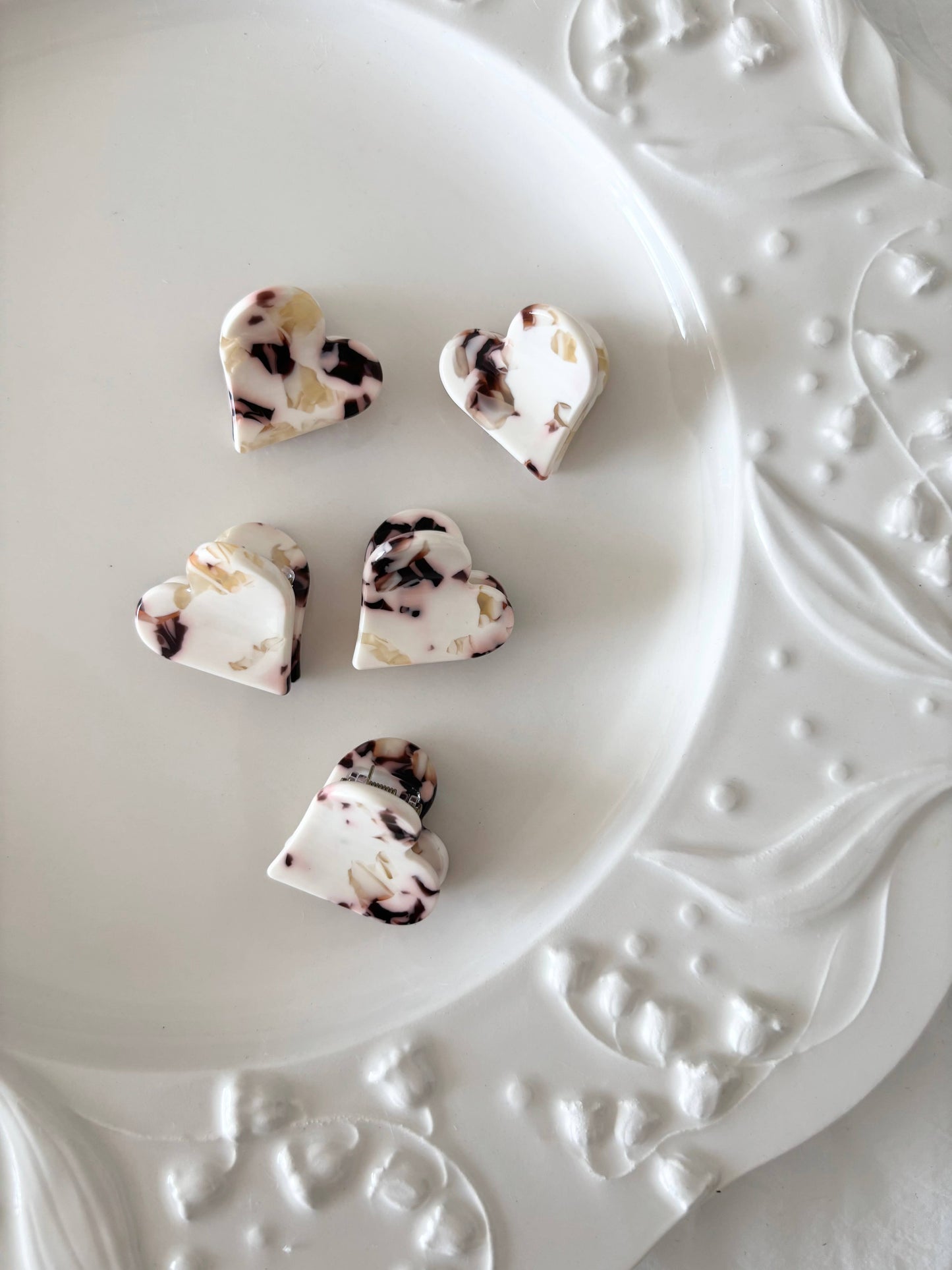 Heart Shape Acetate Hair Clip (DOLCE-3): Cookie Dough