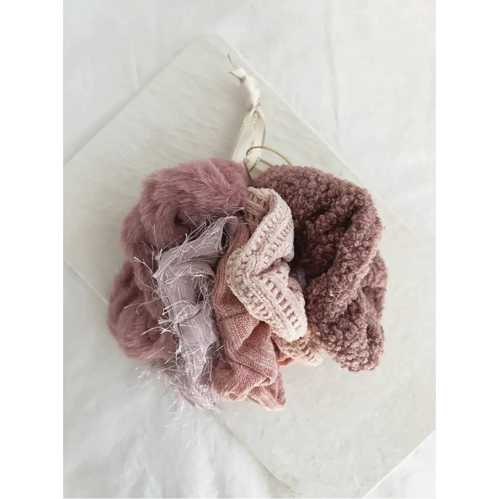 VELVET SOFT SCRUNCHIES SET - GABI: MAUVE, ONE SIZE