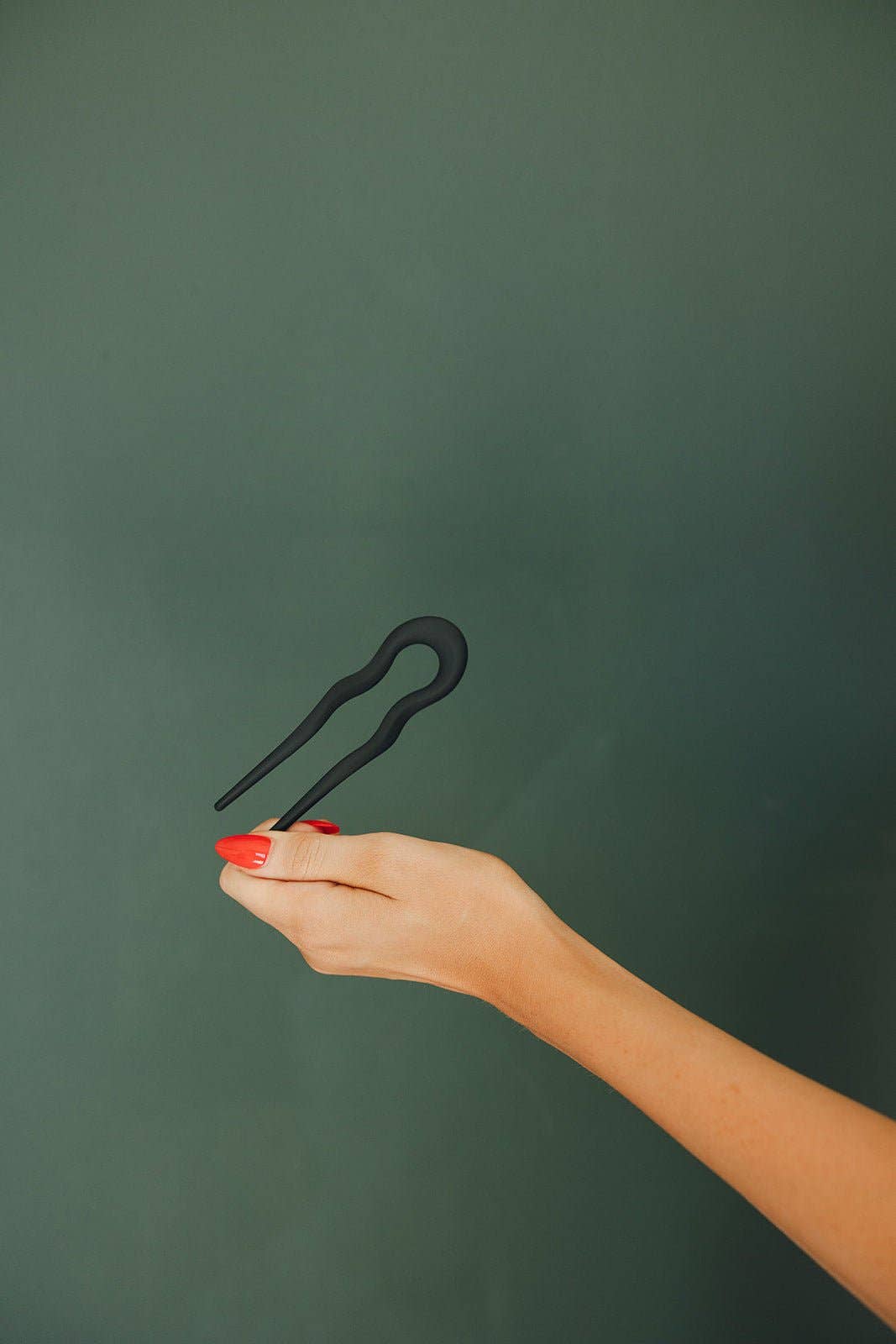 Wavy U-Shaped Hair Fork: Brown
