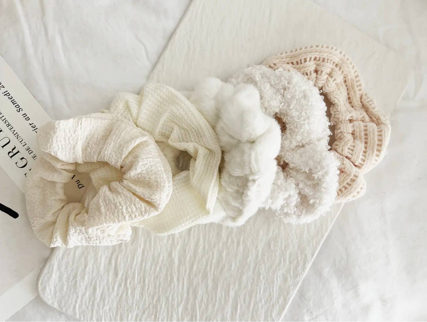 VELVET SOFT SCRUNCHIES SET - GABI: MAUVE, ONE SIZE