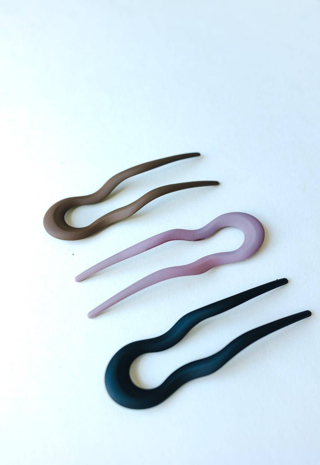 Wavy U-Shaped Hair Fork: Brown